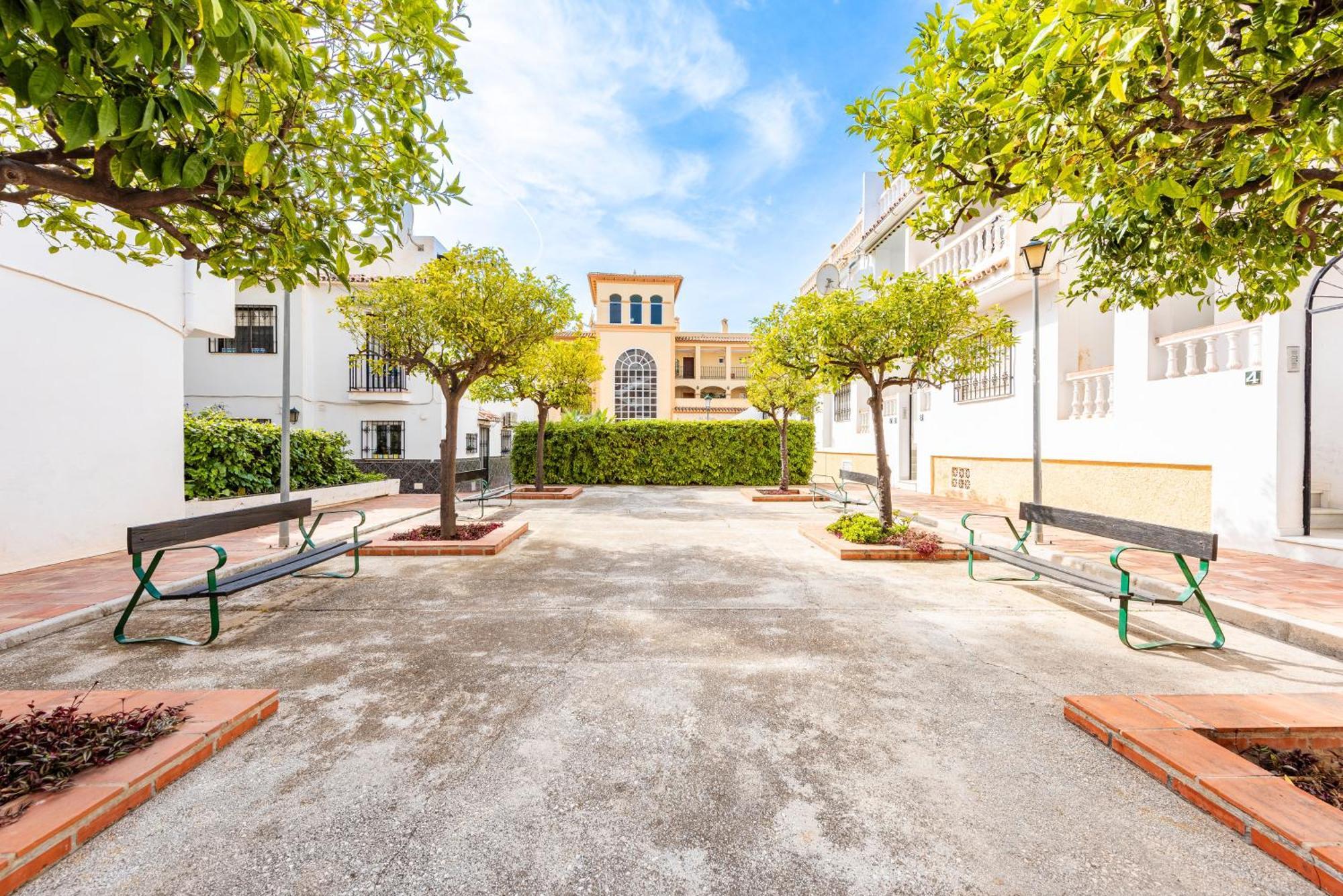 Nerja Centro, Playa Carabeo Apartment Luaran gambar