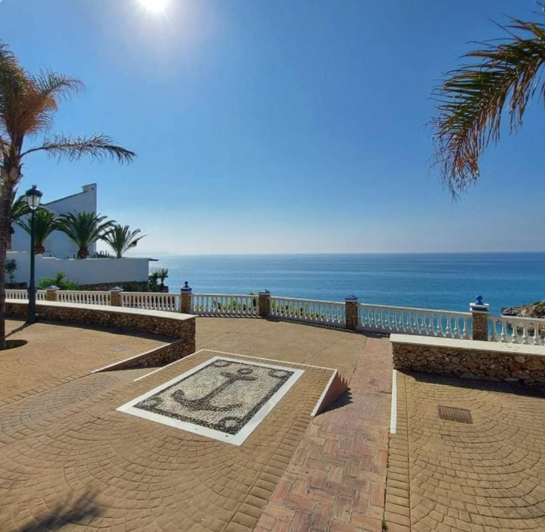 Nerja Centro, Playa Carabeo Apartment Luaran gambar